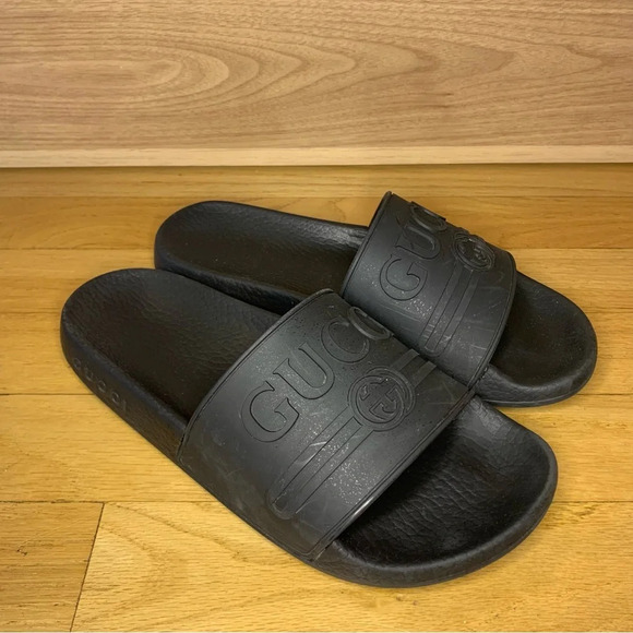 Gucci Logo Rubber Slides - Size 6 - Picture 2 of 10